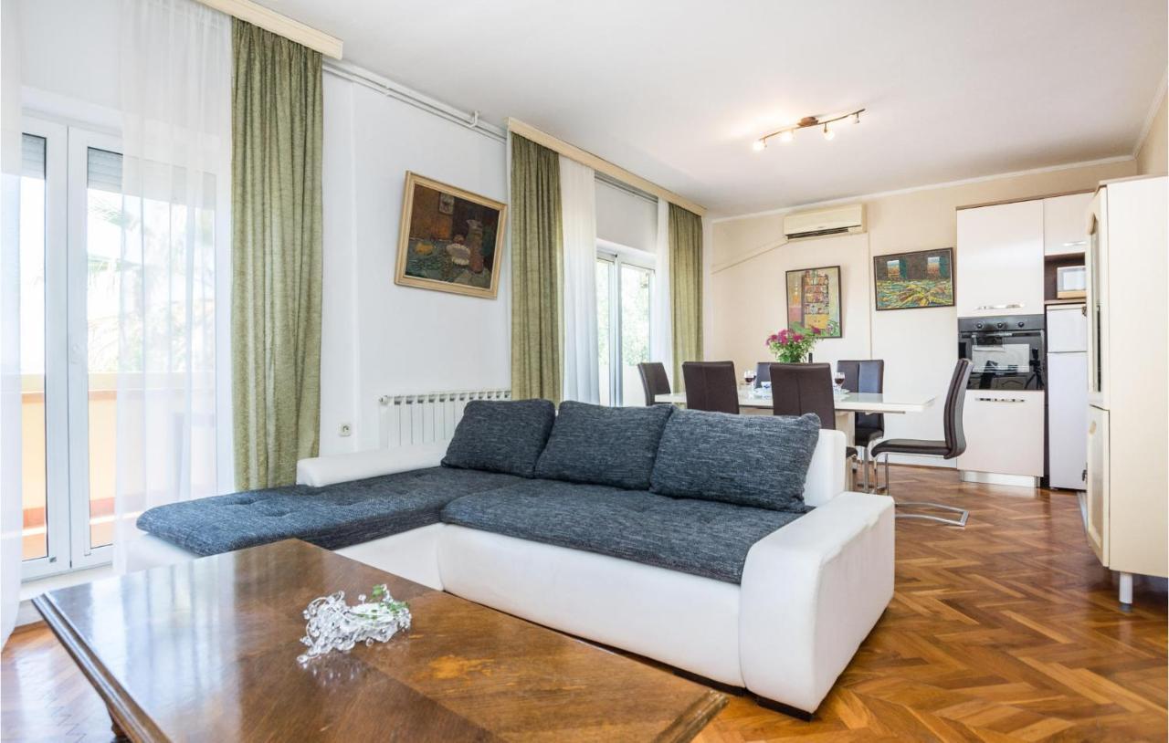 8 Bedroom Gorgeous Home In Kožino Extérieur photo